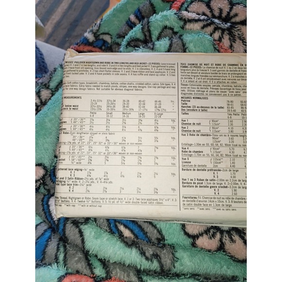 Simplicity #7643 Nightgown And Robe Large Uncut Pattern - Picture 3 of 4